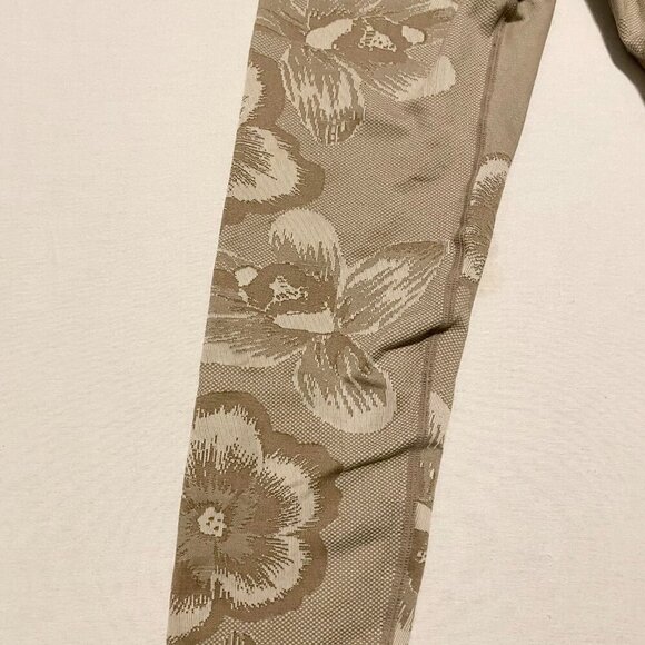 Offline by Aerie Leggings Womens Size Medium - Picture 2 of 16